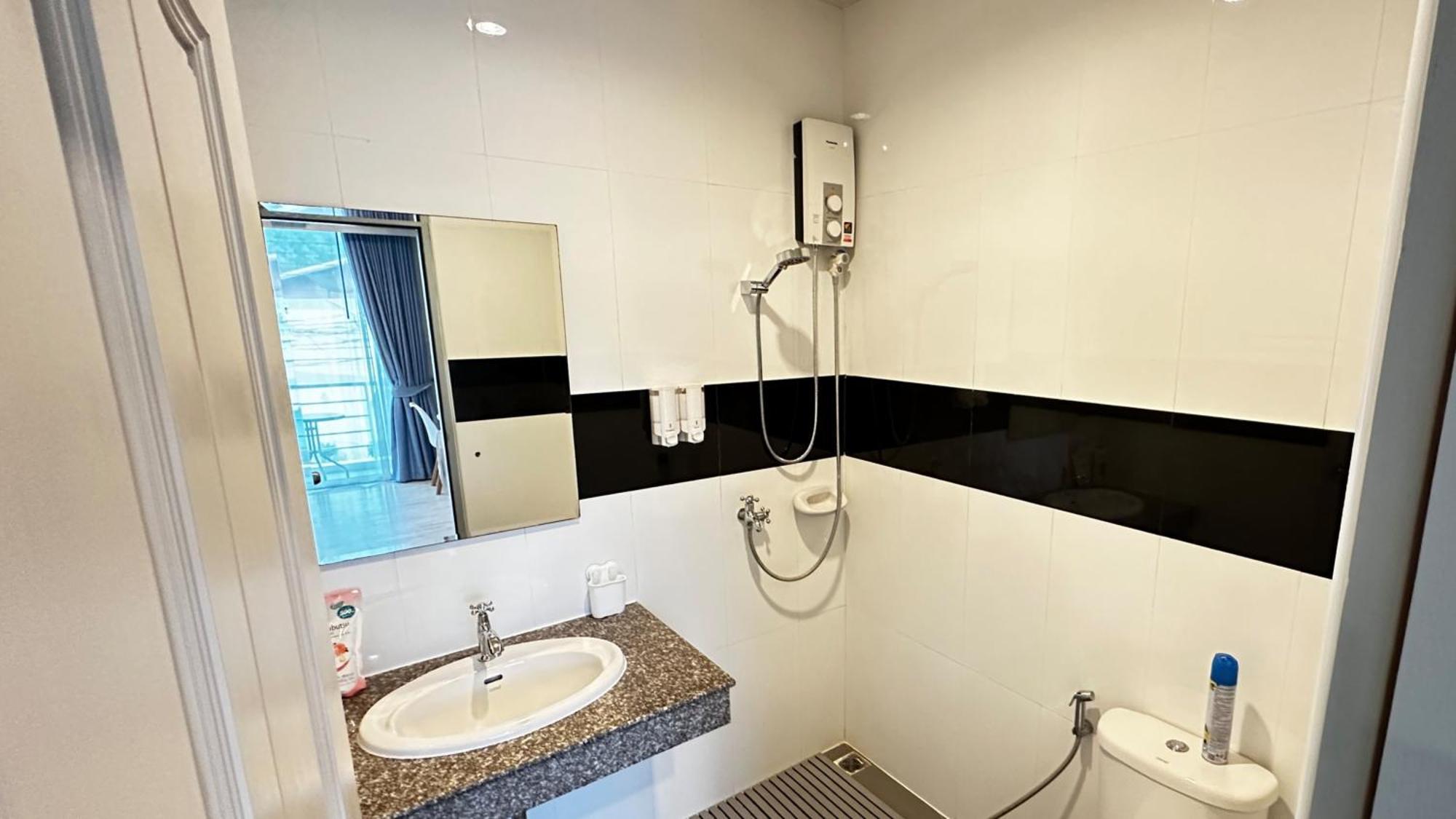 ク ラビ Auriflex House Bed & Breakfast エクステリア 写真